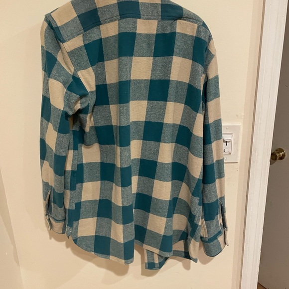 Levi’s soft flannel jacket, barley worn - Picture 3 of 3